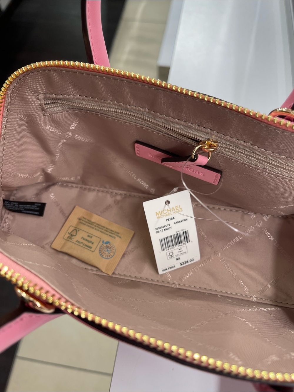 MICHAEL KORS Petra Small Floral Embellished Crossbody Bag
Carnation
NWT - Picture 11 of 16